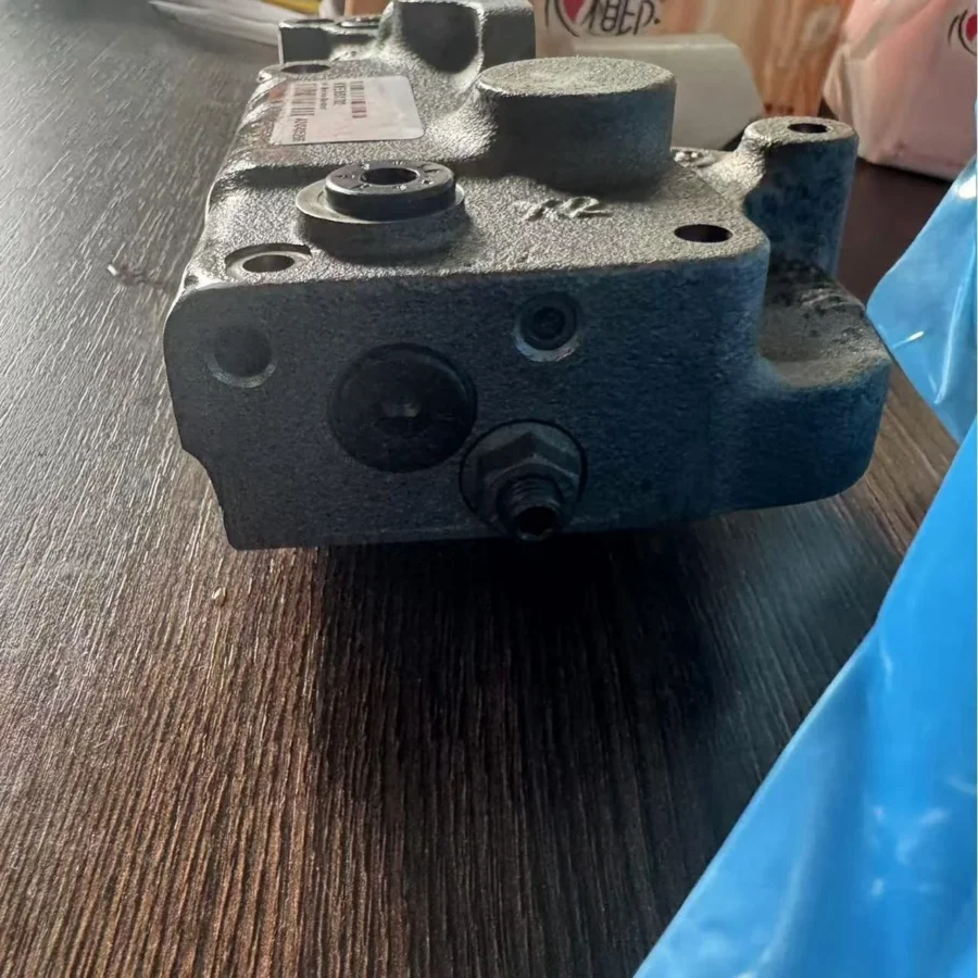 KVEBB1404 KVEBB1802 KVEBS0799 KVME11204 Hydraulic Valve KVEBB1802+MCV116G4201 MCV116A3102+KVFBA2201L